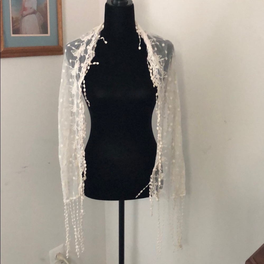 Lace scarf